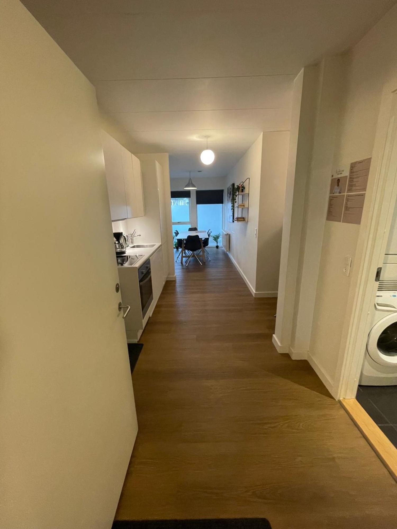 Modern Central Apt With Rooftop, Privat Balcony, & Free Parking,Next To Aarhus Attractions Exterior photo